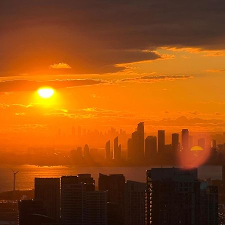Presidential Suite Heart Of Downtown With Stunning View Toronto Dış mekan fotoğraf