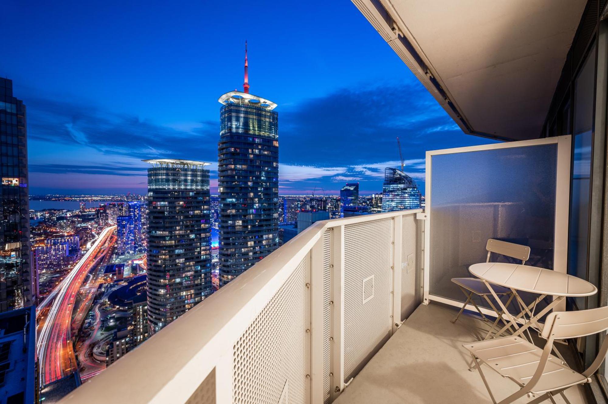 Presidential Suite Heart Of Downtown With Stunning View Toronto Dış mekan fotoğraf